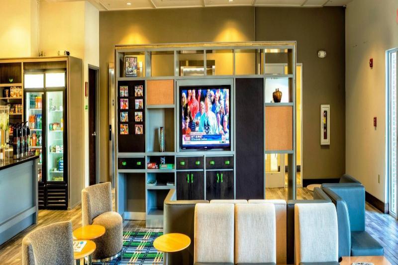 Holiday Inn Express Richmond By Ihg Exterior foto